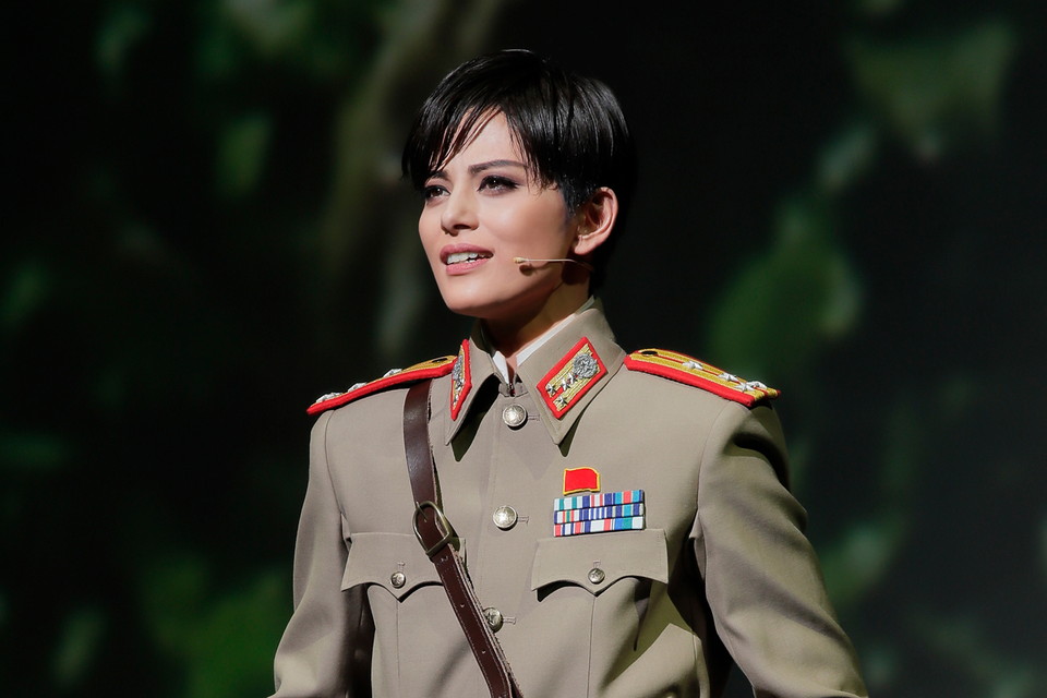 『愛の不時着』（’24年雪組・梅田芸術劇場・千秋楽）