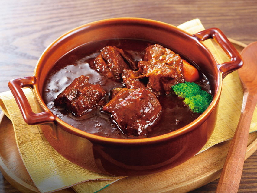 利久 行列ができるお店の逸品おにくごろごろ牛たんシチュー