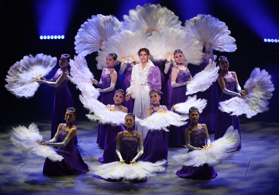 翼和希トップスター就任記念「Revue in Kyoto レゼル～Les Ailes～南座バージョン」