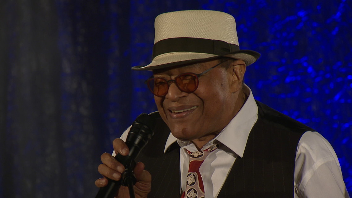 アル・ジャロウ：メモリー・レーン