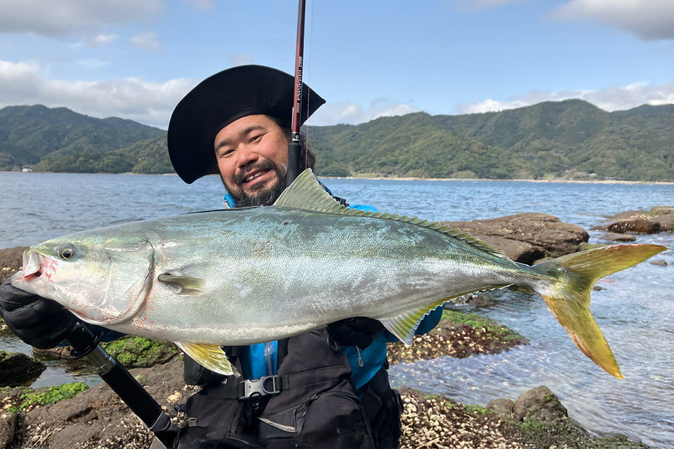 海釣り幕営 12　釣り＆野営を楽しむ番組！九州の磯からブリを狙う