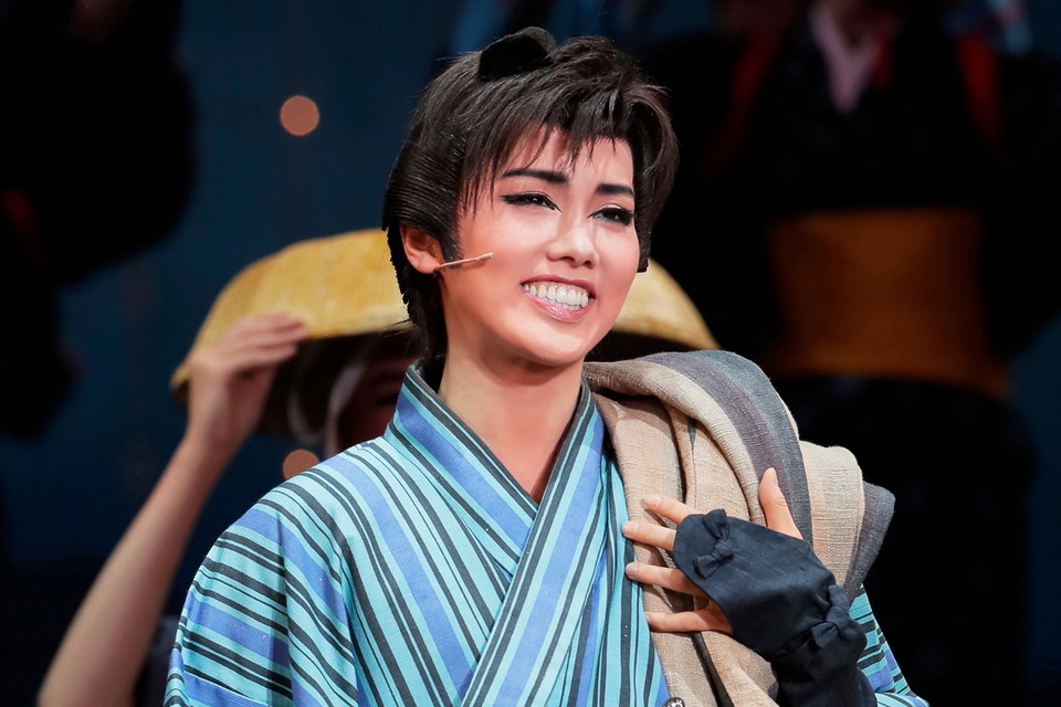 『夢介千両みやげ』（'22年雪組・宝塚）