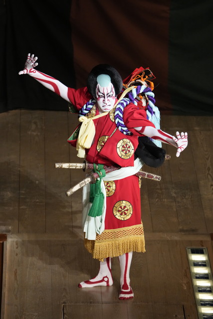 義経千本桜　鳥居前