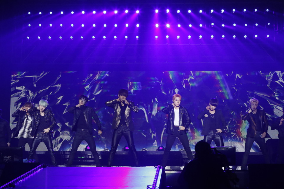 2015 BTS LIVE＜花様年華 on stage＞ ～Japan Edition～at YOKOHAMA ARENA