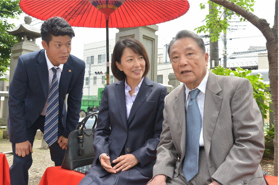 おかしな刑事１４　居眠り刑事とエリート女警視の父娘捜査　完全密室の劇場でスポットライトを浴びた死体！