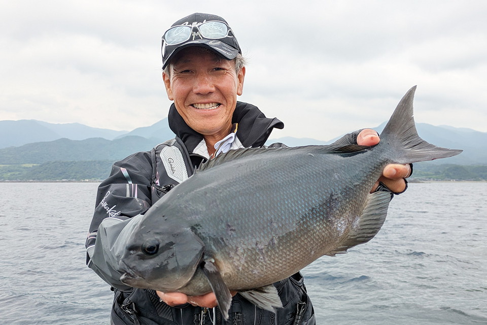 G WORLD 69 磯釣りのスペシャリスト・久保野孝太郎の佐渡島釣行に密着