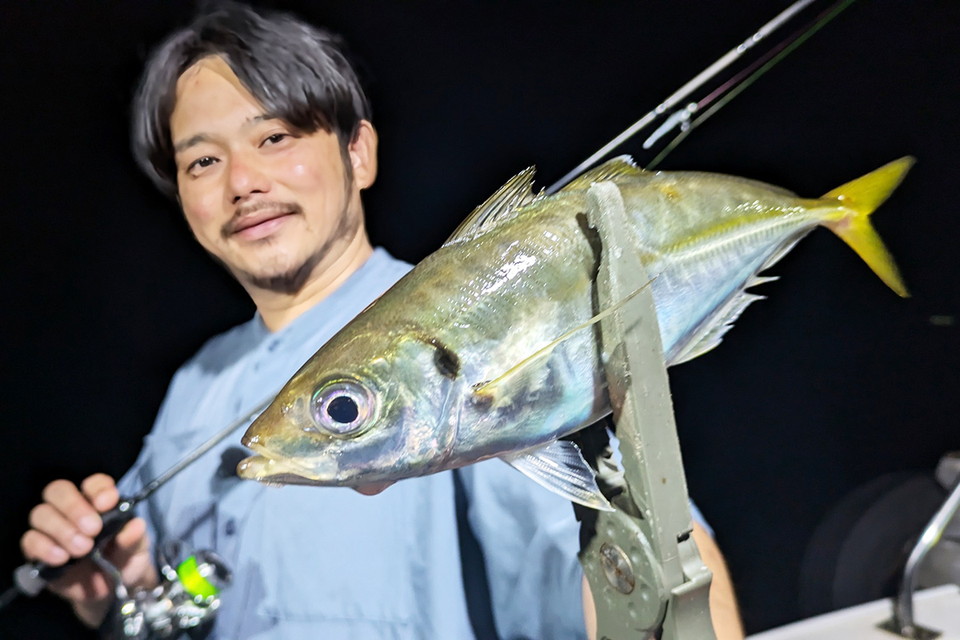 Azing Lab.2nd 80　番組初のサーフアジングに挑戦！こだわりのキャンプも紹介